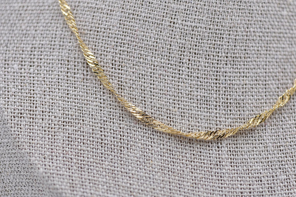 Collier Infini Incurvé plaqué or